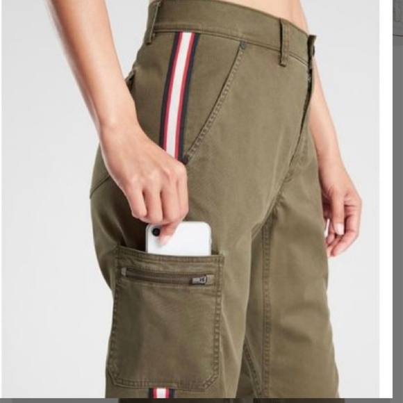 Athleta Summit Cargo Pants Size 2 - Picture 2 of 14